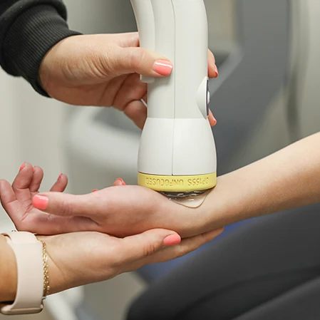 Chiropractic Columbia MO Softwave TRT on Wrist